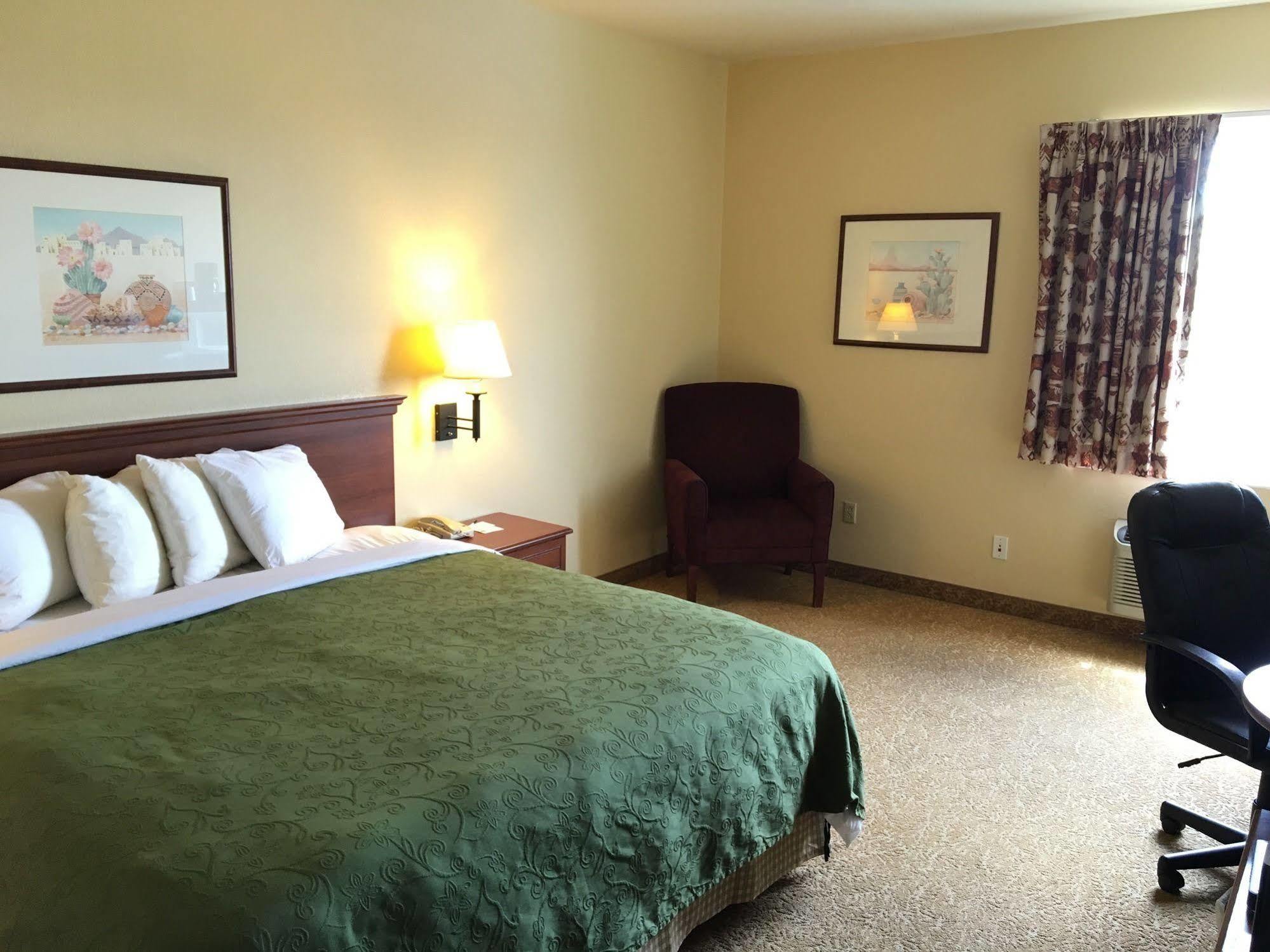 Baymont By Wyndham Albuquerque Airport Otel Dış mekan fotoğraf