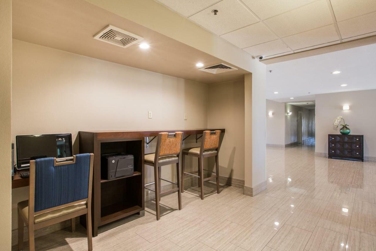 Baymont By Wyndham Albuquerque Airport Otel Dış mekan fotoğraf